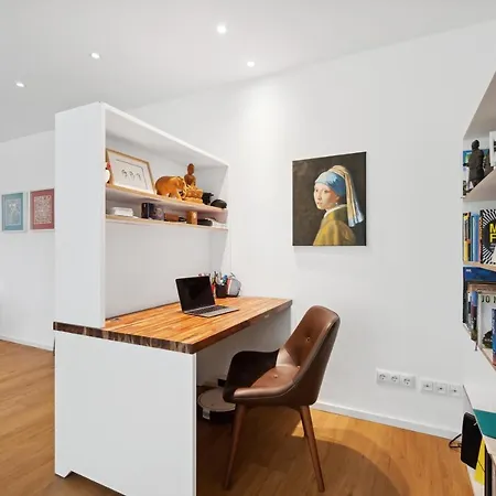 شقة Exquis Kunstvolles Luxusapartment I Designmoebel I Balkon I Homeoffice I Parken I Netflix بوبلنغ