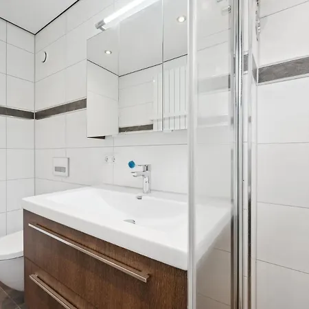 شقة Exquis Kunstvolles Luxusapartment I Designmoebel I Balkon I Homeoffice I Parken I Netflix بوبلنغ