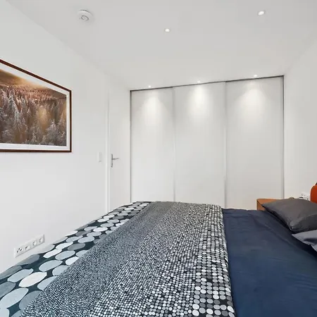 Exquis Kunstvolles Luxusapartment I Designmoebel I Balkon I Homeoffice I Parken I Netflix شقة